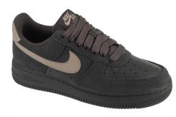 Buty sportowe Sneakersy damskie, W Air Force 1 Low. Brązowe buty sportowe na co dzień damskie Nike, bez wzorów, z materiału, trekkingowe. Za 499.99 zł.