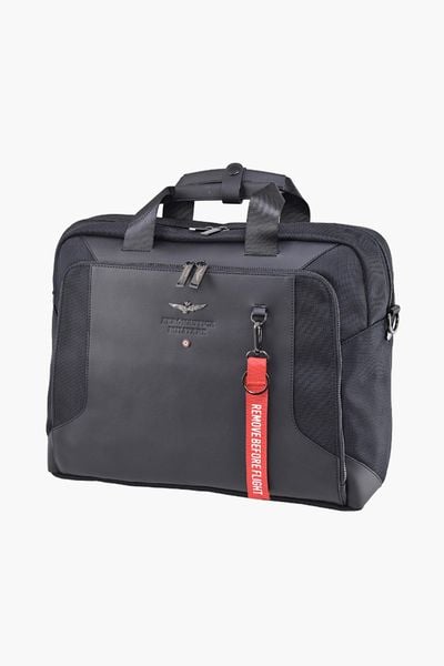 Torba na laptopa AERONAUTICA MILITARE. Torby na laptopa damskie AERONAUTICA MILITARE, bez wzorów. Za 819.00 zł.