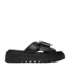 Klapki G-Star Raw. Czarne klapki damskie G-Star Raw, bez wzorów, bez obcasa. Za 249.99 zł.