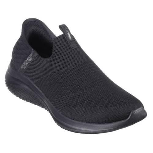Buty do chodzenia damskie Skechers Slip-ins: Ultra Flex 3.0. Czarne trampki i tenisówki damskie Skechers, bez wzorów, z materiału. Za 525.00 zł.