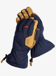 Rękawiczki wodoodporne Mountain Equipment Guide Glove. Niebieskie rękawiczki męskie MOUNTAIN EQUIPMENT, na zimę, bez wzorów, z materiału. Za 395.95 zł.