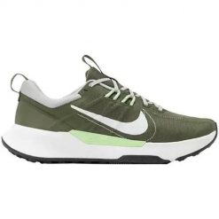 Buty do chodzenia męskie Nike Juniper Trail 2. Zielone obuwie do biegania damskie Nike. Za 444.00 zł.