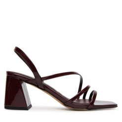 Sandały Aldo. Czerwone sandały damskie Aldo, bez wzorów, bez obcasa, na słupku. Za 319.99 zł.