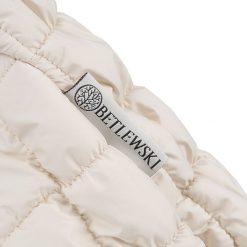 Torebka damska pikowana CLOUDY BETLEWSKI® ecru. Torebki klasyczne damskie bez wzorów, pikowane, bez dodatków. Za 49.20 zł.