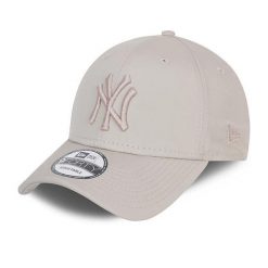 Czapka z daszkiem New Era MLB New York Yankees. Białe czapki męskie New Era, bez wzorów, sportowe. Za 118.25 zł.