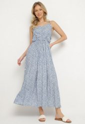 Jasnoniebieska Bawełniana Sukienka na Ramiączkach o Rozkloszowanym Kroju Jenarella. Niebieskie sukienki damskie Born2be, na co dzień, l, bez wzorów, z bawełny, eleganckie, bez kołnierzyka, bez ramiączek, maxi, rozkloszowane. W wyprzedaży za 47.99 zł.