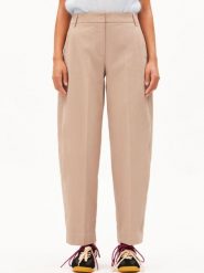 ARMEDANGELS spodnie materiałowe - Barrel Kobiety Bawełna brązowy, XS. Brązowe spodnie materiałowe damskie ARMEDANGELS, bez wzorów, z bawełny. Za 599.95 zł.