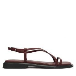 Sandały Vagabond Shoemakers. Czerwone sandały damskie Vagabond Shoemakers, bez wzorów, bez obcasa, na płaskiej podeszwie. Za 409.99 zł.