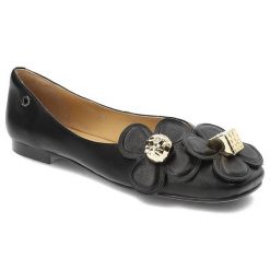 Czarne Czółenka Tuffoni Eleganckie Buty Damskie. Czarne czółenka damskie Tuffoni, z aplikacjami, ze skóry, bez obcasa, na płaskiej podeszwie. Za 539.00 zł.