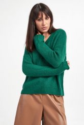 Sweter damski Viaggio WEEKEND MAX MARA. Swetry klasyczne damskie Weekend Max Mara, m, bez kołnierzyka. W wyprzedaży za 825.30 zł.