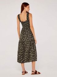 Apricot Sukienka w kolorze khaki rozmiar: XL. Brązowe sukienki damskie Apricot, na co dzień, xl, bez wzorów, z wiskozy, bez kołnierzyka, bez ramiączek, maxi, proste. Za 100.99 zł.