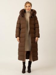 APART Płaszcz zimowy w kolorze brązowym rozmiar: 36. Brązowe płaszcze damskie Apart, na zimę, bez wzorów, z puchu. Za 613.51 zł.