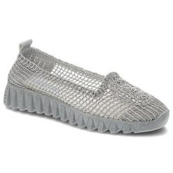 Półbuty damskie New Performance, elastyczna ażurowa cholewka z tekstylnej plecionki wsuwana konstrukcja dopasowująca się do stopy, szary, 110. Szare półbuty damskie Ravini, w ażurowe wzory, wakacyjne, bez obcasa. Za 109.00 zł.