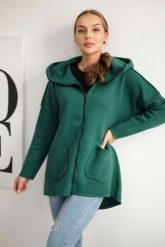 Bluza ocieplana z dłuższym tyłem i kieszeniami ciemno zielona. Zielone bluzy z kapturem damskie KESI, l, z bawełny. Za 198.65 zł.