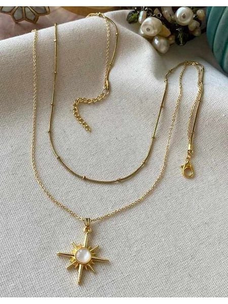 Luseera Pozłacany naszyjnik z zawieszką - dł. 55 cm rozmiar: onesize. Białe naszyjniki damskie Luseera, pozłacane. Za 39.99 zł.