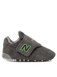 New Balance Sneakersy CV574DG Szary. Szare buty sportowe chłopięce New Balance, ze skóry, bez zapięcia. Za 159.99 zł.