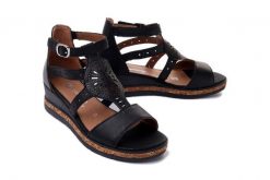RIEKER REMONTE D3053-01 black, sandały damskie. Czarne sandały damskie Rieker Remonte, bez wzorów, ze skóry, bez obcasa. Za 369.90 zł.