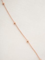 Heliophilia Srebrna bransoletka z elementami ozdobnymi na kostkę rozmiar: onesize. Szare bransoletki damskie Heliophilia, srebrne. Za 43.95 zł.