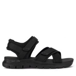 Sandały Skechers. Czarne sandały damskie Skechers, bez wzorów, bez obcasa, na płaskiej podeszwie. Za 179.99 zł.