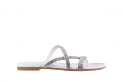 Japonki Bayla-112 0396-304 White, Biały, Skóra naturalna - 37. Białe klapki damskie Bayla, bez wzorów, ze skóry, bez obcasa. W wyprzedaży za 62.10 zł.