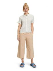 CARTOON Bluzka w kolorze białym rozmiar: 44. Białe bluzki damskie Cartoon, bez wzorów, bez kołnierzyka, bez ramiączek. Za 113.99 zł.