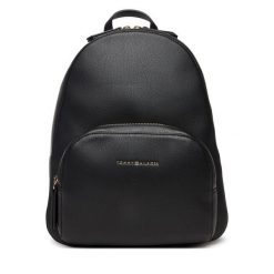 Plecak Tommy Hilfiger. Czarne plecaki damskie Tommy Hilfiger, bez wzorów. Za 649.99 zł.