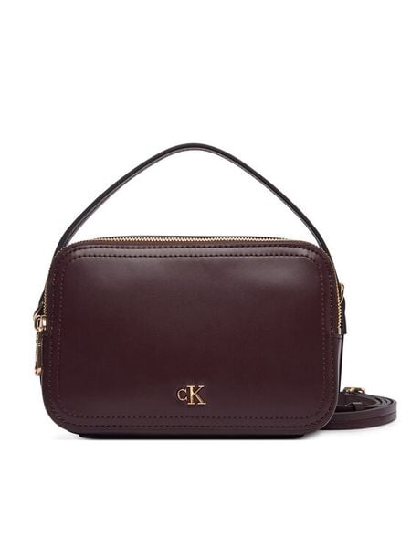 Calvin Klein Torebka Ck Hardware Camera Bag LV04F3678G Bordowy. Czerwone listonoszki damskie CALVIN KLEIN, bez wzorów, ze skóry, bez dodatków. Za 409.99 zł.