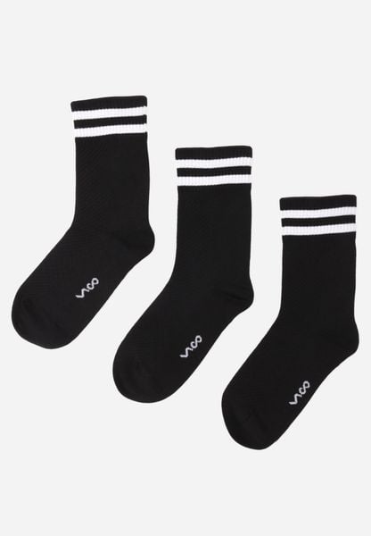 Czarne 3-pack Skarpety Długie z Paseczkami i Bawełną Simala. Czarne skarpetki damskie Born2be, bez wzorów, z bawełny. Za 29.99 zł.
