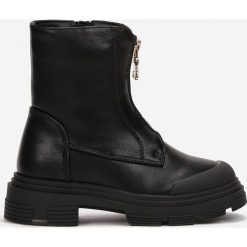 Czarne Botki Workery z Suwakiem z Przodu Fabiane. Czarne botki dziewczęce Born2be, bez wzorów, z jeansu, bez ramiączek. Za 159.99 zł.