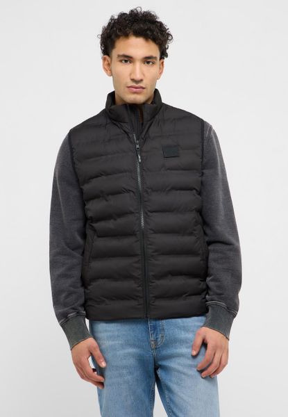 Męski Bezrękawnik Mustang Style Dublin Black 1017525 4142. Czarne kamizelki męskie Mustang, m. Za 149.99 zł.