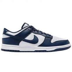 Buty do chodzenia męskie Nike Dunk Low Retro. Niebieskie szorty męskie Nike, bez wzorów, z dresówki, klasyczne. Za 599.00 zł.