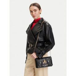 Torebka LOVE MOSCHINO. Czarne torebki klasyczne damskie Love Moschino, bez wzorów, wizytowe, bez kołnierzyka, bez ramiączek. Za 819.99 zł.