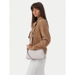 Torebka Guess. Białe torebki klasyczne damskie Guess, z aplikacjami, bez dodatków. Za 584.99 zł.