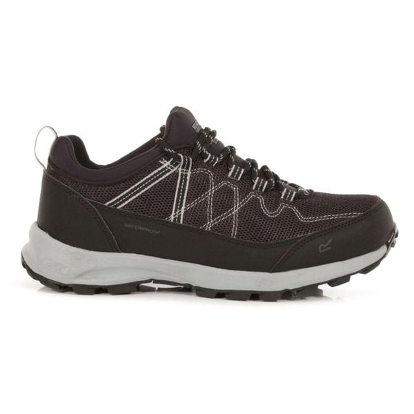 Buty trekkingowe damskie Regatta Samaris Lite Low. Czarne obuwie trekkingowe damskie Regatta. Za 260.70 zł.