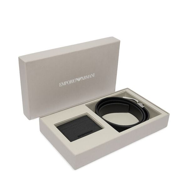 Pasek Emporio Armani. Czarne paski męskie Emporio Armani, bez wzorów. Za 989.99 zł.