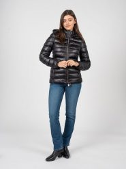 Geox Kurtka "Zosma" | W1428R T2843 | Kobieta | Czarny. Czarne kurtki damskie ubierzsie.com, s, bez wzorów, z poliesteru. W wyprzedaży za 459.00 zł.