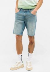 Męskie szorty Mustang Style Denver Shorts Denim Blue 1016590 5000 313. Niebieskie szorty męskie Mustang, bez wzorów, z denimu. Za 169.99 zł.