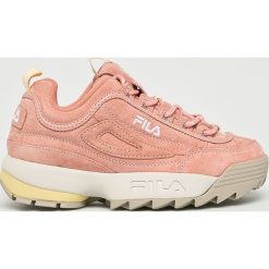 Fila - Buty Disruptor S low wmn. Czerwone buty sportowe na co dzień damskie Fila, bez wzorów, z gumy. W wyprzedaży za 399.90 zł.