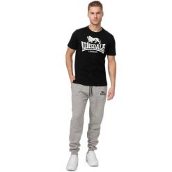 Spodnie do biegania Lonsdale Two Tones. Czarne spodnie sportowe męskie Lonsdale, z dresówki. Za 264.50 zł.