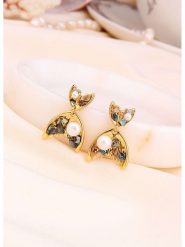 L'Atelier de Gaia Pozłacane kolczyki z perłami i cyrkoniami rozmiar: onesize. Białe kolczyki damskie L'Atelier de Gaia, z cyrkonią, pozłacane. Za 60.99 zł.