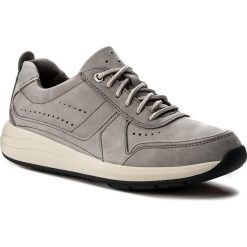 Półbuty CLARKS - Un Coast Form 261332497 Grey Combi. Szare półbuty męskie Clarks, z materiału, bez zapięcia. W wyprzedaży za 319.00 zł.
