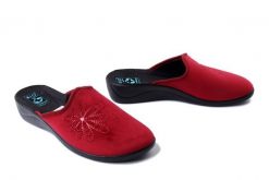 ADANEX 29612 SIL1VNH bordowy, kapcie damskie. Czerwone kapcie damskie Adanex. Za 83.99 zł.