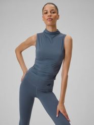 4F Top do jogi slim szybkoschnący damski - fioletowy XS. Fioletowe topy damskie 4f, xs, bez wzorów, z włókna, bez kołnierzyka. Za 99.99 zł.