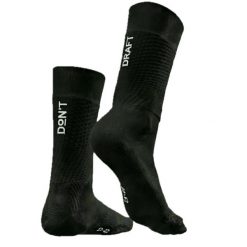 Oddychające skarpety kolarskie „Don't Draft” – Czarne. Białe skarpetki damskie C-LAB, bez wzorów. Za 117.00 zł.