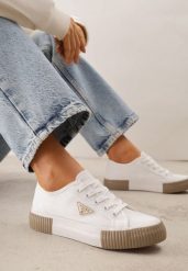 Biało-Beżowe Trampki VICES na Żłobionej Platformie Zdobione Trójkątną Aplikacją Lorerina. Białe trampki i tenisówki damskie Renee, z aplikacjami, z materiału. Za 69.99 zł.