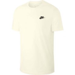 Koszulka Mężczyzna Nike Sportswear Club biały. Białe t-shirty sportowe męskie Nike, m, z bawełny, bez ramiączek, do piłki nożnej. Za 222.00 zł.
