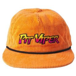 Czapka typu snapback Pit Viper The Surge. Brązowe czapki z daszkiem damskie PIT VIPER, bez wzorów, z materiału. Za 180.50 zł.