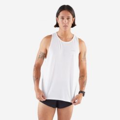 Koszulka do biegania bez rękawów męska Kiprun 900 Light. Białe t-shirty sportowe męskie KIPRUN, m, z elastanu, bez ramiączek, do biegania. Za 99.99 zł.