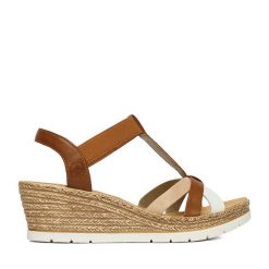 Sandały Rieker. Brązowe sandały damskie Rieker, bez wzorów, bez obcasa, na koturnie. Za 299.99 zł.