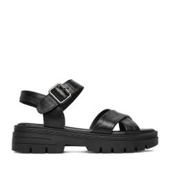 Sandały Lasocki. Czarne sandały damskie Lasocki, bez wzorów, bez obcasa, na płaskiej podeszwie. Za 169.99 zł.